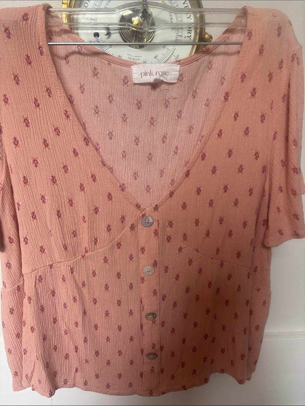 Pink Rose Peach Blush Button-Front V-Neck Short Sleeve Top